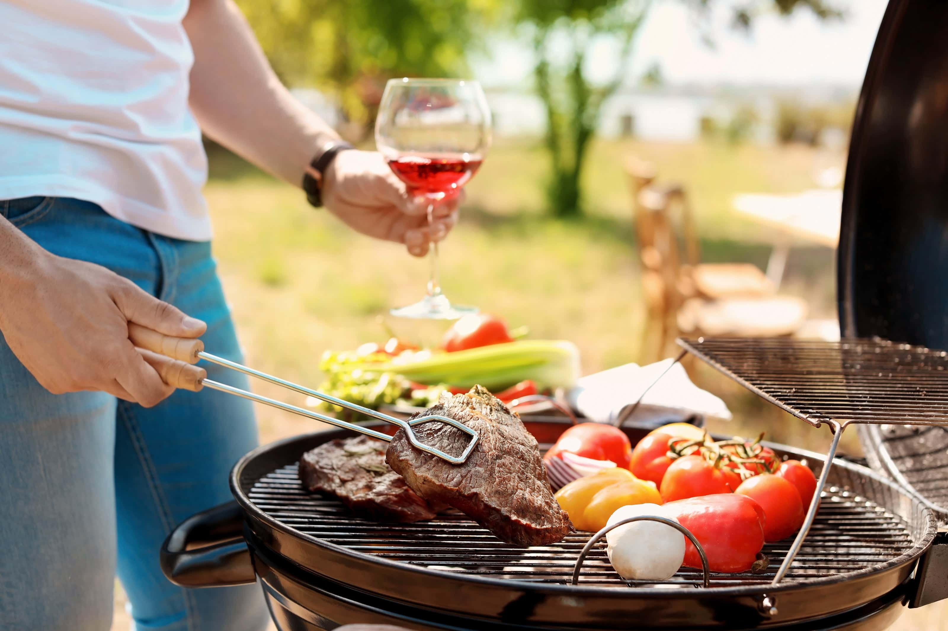 C'est la saison des grillades : 5 meilleurs vins pour les grillades –  Coravin US